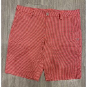 Under Armour Shorts Men's 38 Red Blue Check Plaid  Golf Performance Flat Front